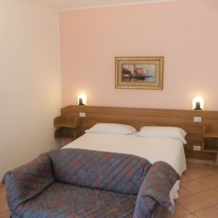 Hotel Baitone - Nature Village มัลเชซิเน ห้อง รูปภาพ
