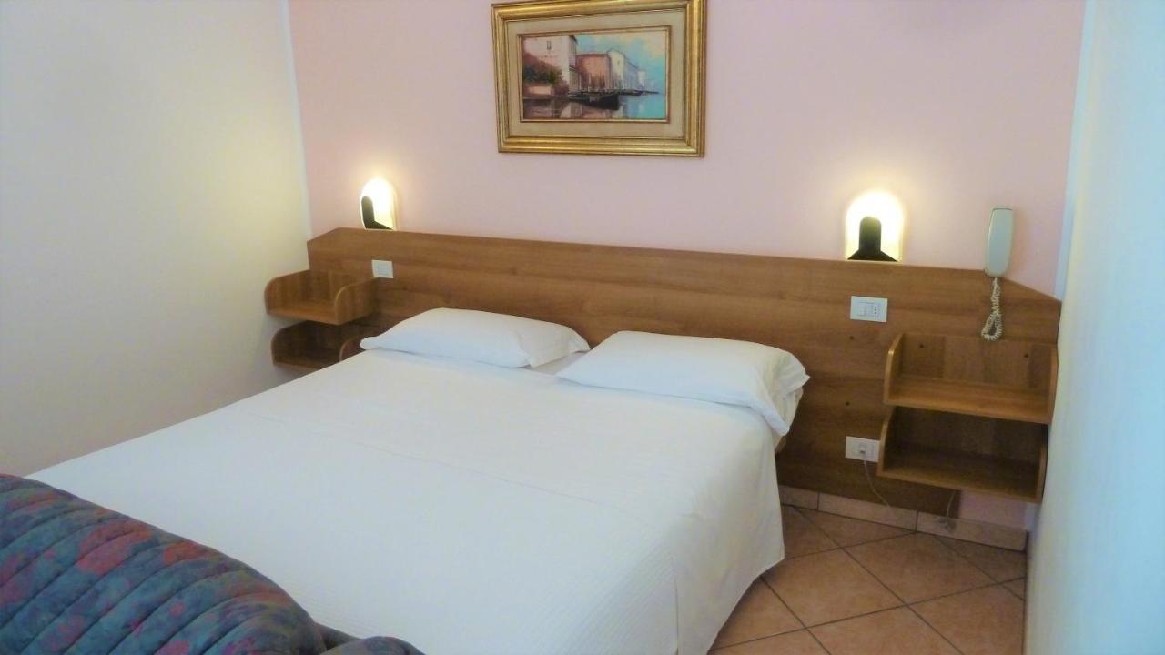 Hotel Baitone - Nature Village มัลเชซิเน ห้อง รูปภาพ