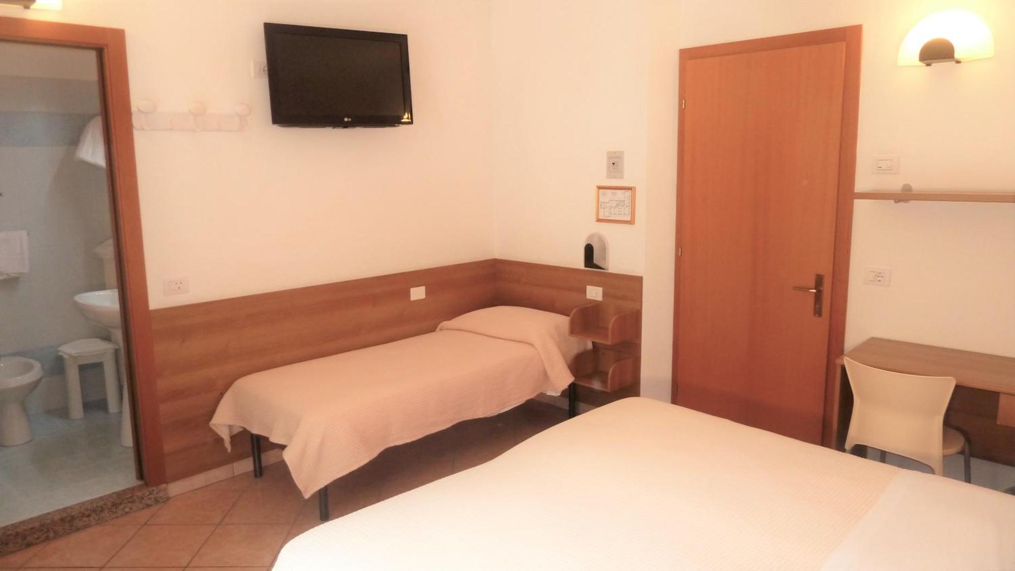 Hotel Baitone - Nature Village มัลเชซิเน ห้อง รูปภาพ